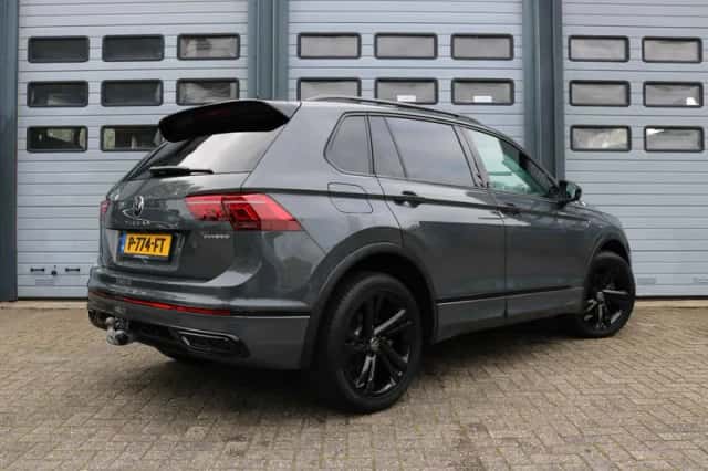 Volkswagen Tiguan (2021) thumbnail 4