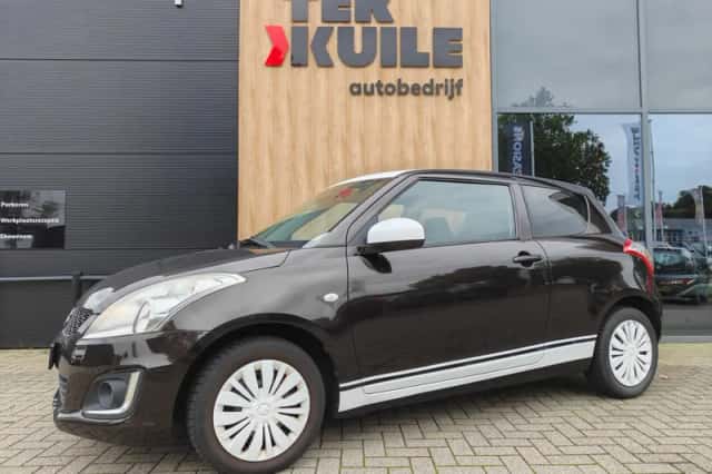 Suzuki Swift (2014) thumbnail 1