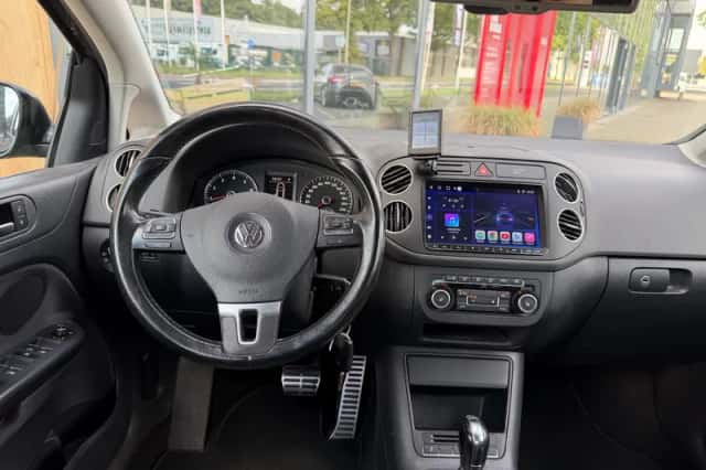 Volkswagen Golf Plus (2012) thumbnail 4