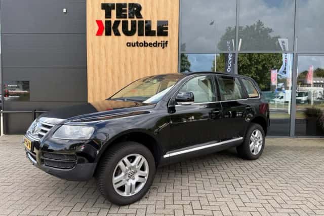 Volkswagen Touareg (2006) thumbnail 1