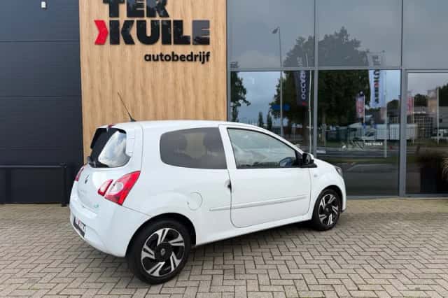 Renault Twingo (2012) thumbnail 2