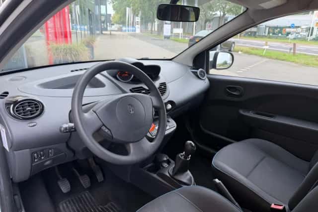 Renault Twingo (2012) thumbnail 3