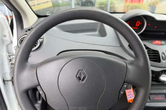 Renault Twingo (2012) thumbnail 5