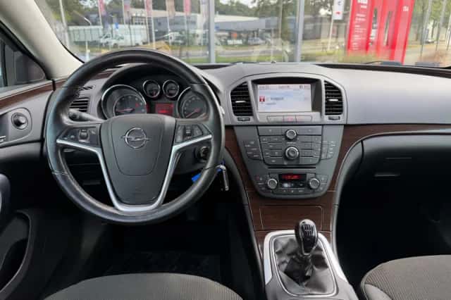 Opel Insignia (2009) thumbnail 4