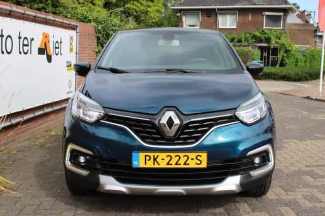 Renault Captur (2017) thumbnail 2