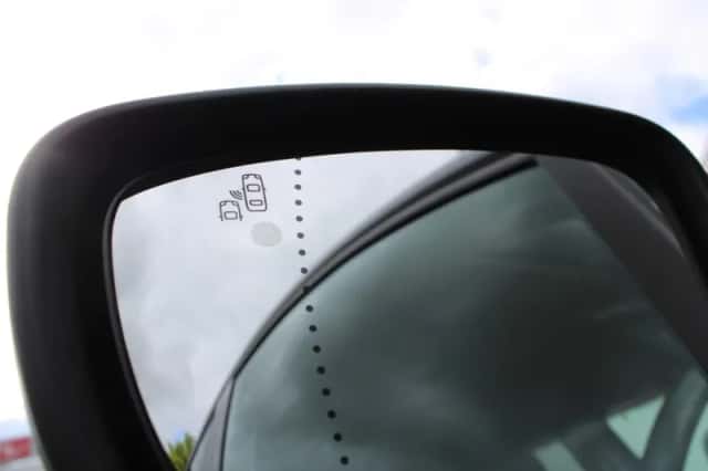 Renault Captur (2017) thumbnail 5