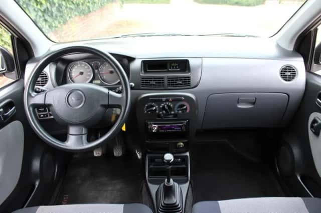Daihatsu Cuore (2004) thumbnail 5