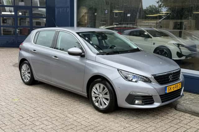Peugeot 308 (2018) thumbnail 4