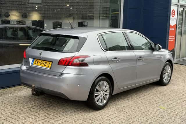 Peugeot 308 (2018) thumbnail 6