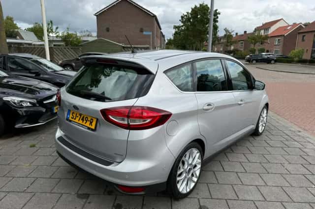 Ford C-Max (2018) thumbnail 2