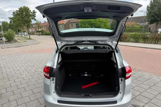 Ford C-Max (2018) thumbnail 6