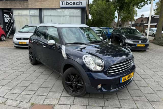 MINI Countryman (2012) thumbnail 1