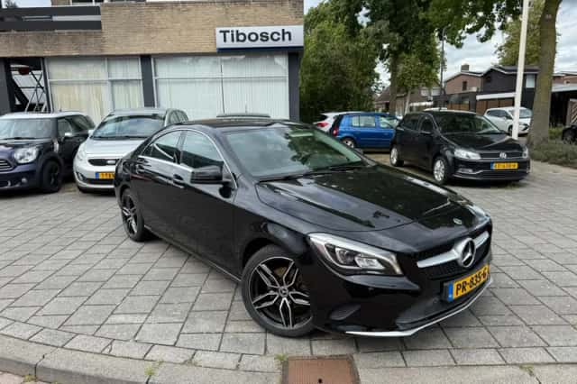 Mercedes-Benz CLA-Klasse (2017) thumbnail 1