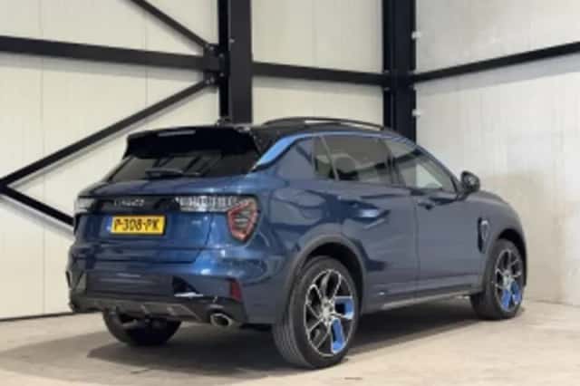 Lynk & Co 01 (2022) thumbnail 3