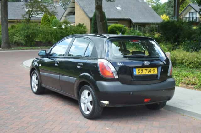 Kia Rio (2008) thumbnail 5