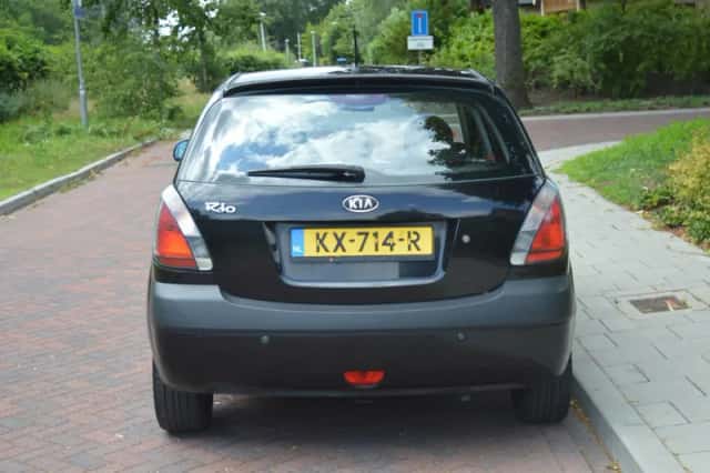 Kia Rio (2008) thumbnail 6