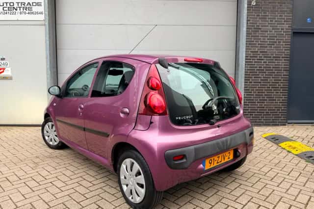 Peugeot 107 (2012) thumbnail 4