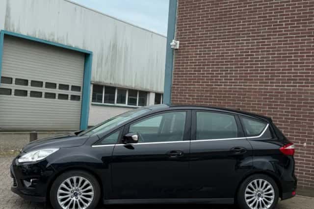 Ford C-Max (2014) thumbnail 3