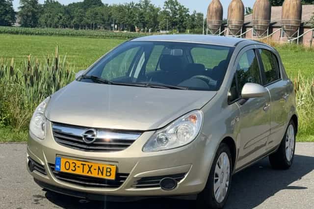 Opel Corsa (2007) thumbnail 2