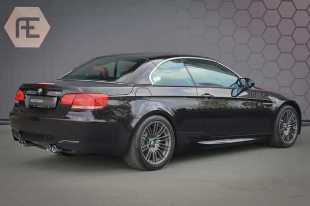 BMW M3 (2009) thumbnail 2