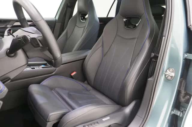 Volkswagen Passat (2025) thumbnail 4