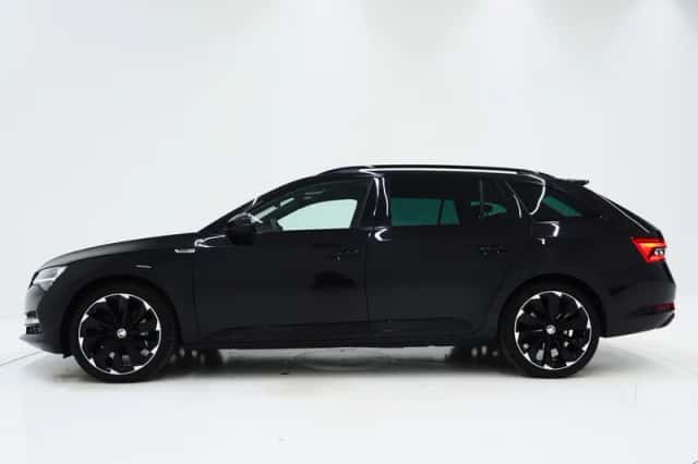 Škoda Superb (2023) thumbnail 2