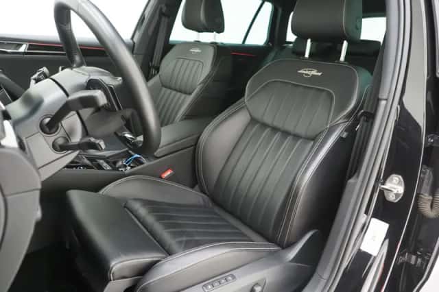 Škoda Superb (2022) thumbnail 4