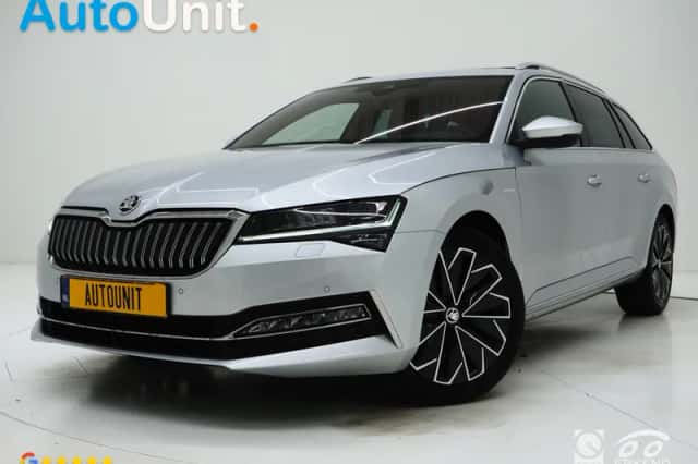 Škoda Superb (2021) thumbnail 1