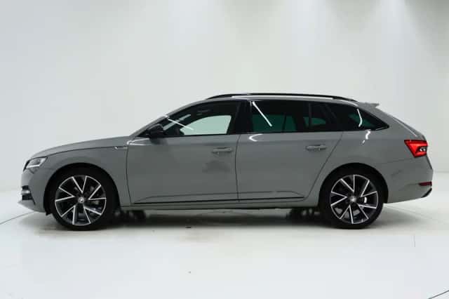 Škoda Superb (2023) thumbnail 2