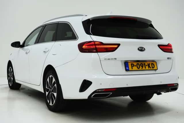 Kia Ceed Sportswagon (2020) thumbnail 3