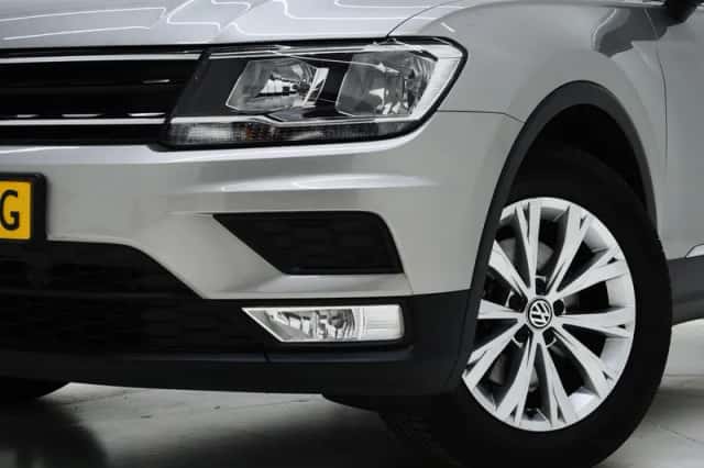 Volkswagen Tiguan (2017) thumbnail 6