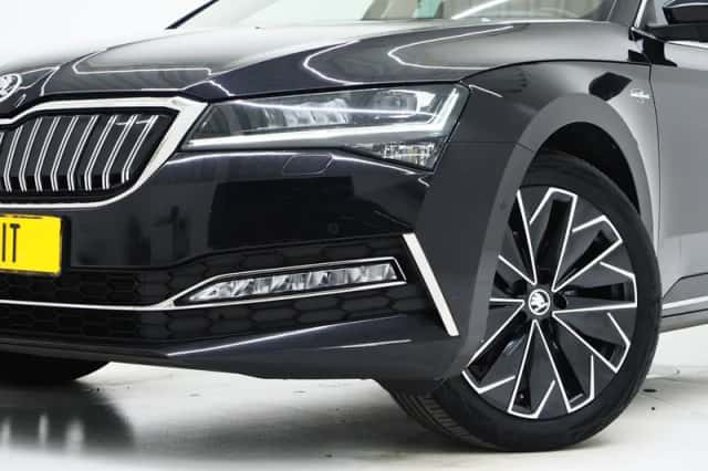 Škoda Superb (2023) thumbnail 6