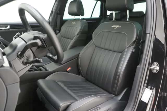 Škoda Superb (2023) thumbnail 4