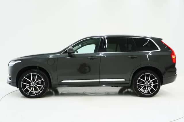 Volvo XC90 (2022) thumbnail 2