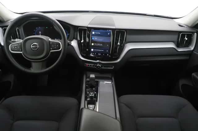 Volvo XC60 (2022) thumbnail 5