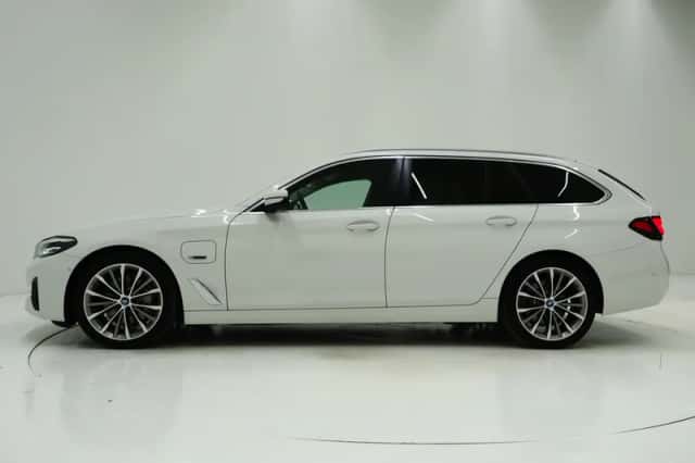 BMW 5-Serie (2022) thumbnail 2