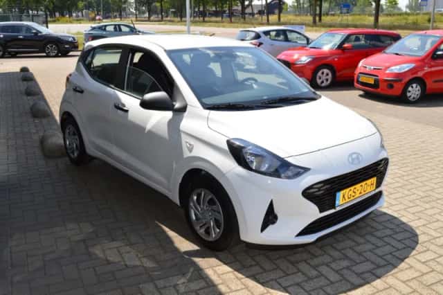Hyundai i10 (2025) thumbnail 4