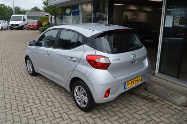Hyundai i10 (2022) thumbnail 5