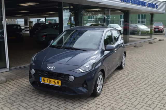 Hyundai i10 (2021) thumbnail 2