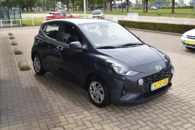 Hyundai i10 (2021) thumbnail 4