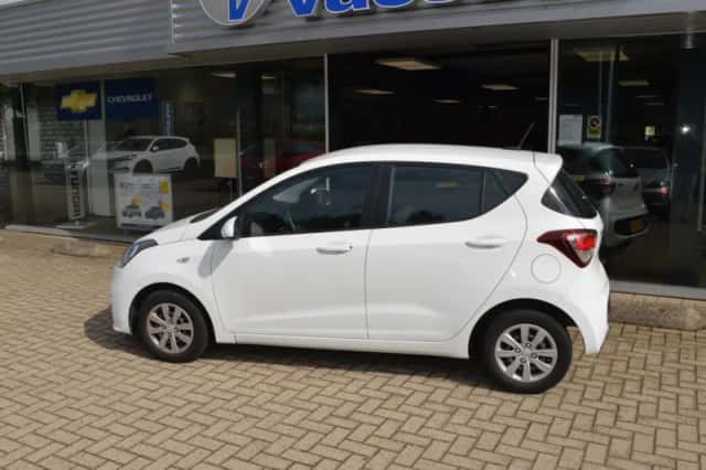 Hyundai i10 (2017) thumbnail 4