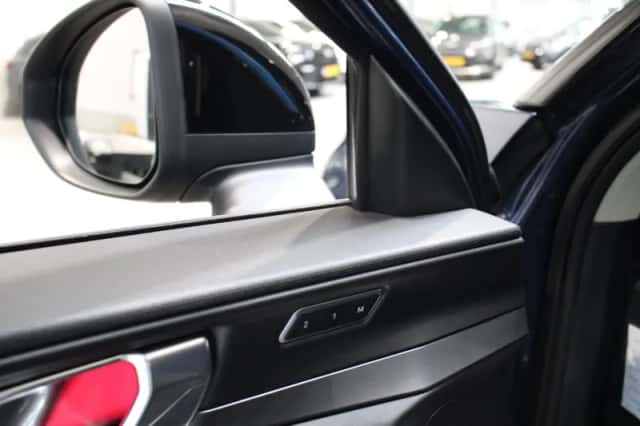 Lynk & Co 01 (2023) thumbnail 5