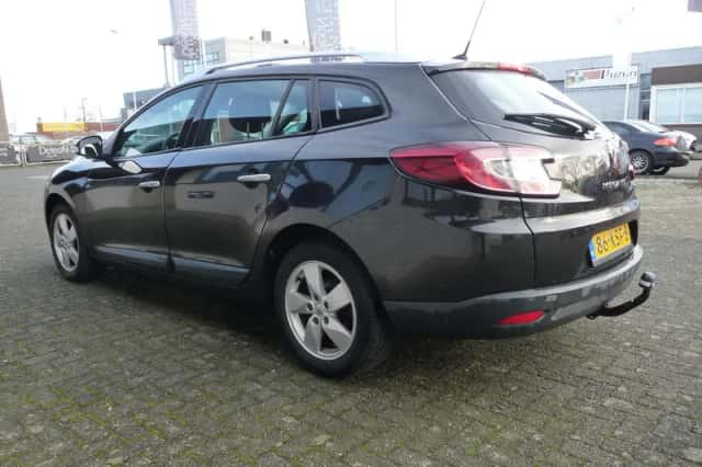Renault Mégane (2010) thumbnail 5