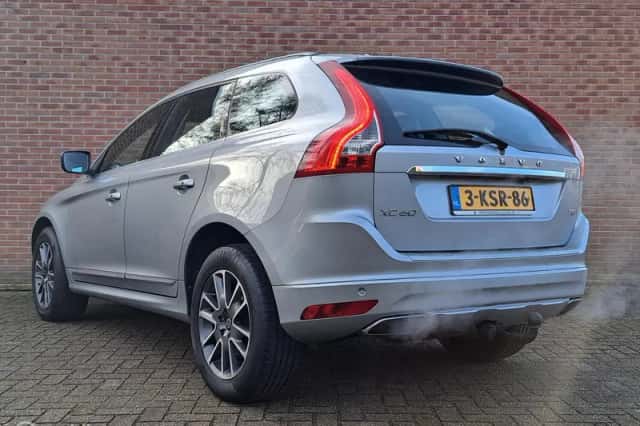 Volvo XC60 (2013) thumbnail 6