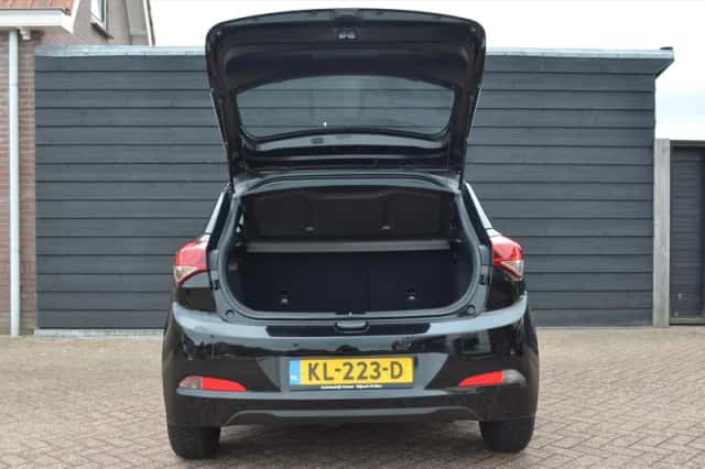 Hyundai i20 (2017) thumbnail 6