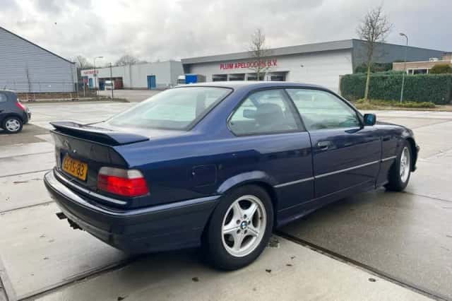 BMW 3-Serie (1993) thumbnail 4