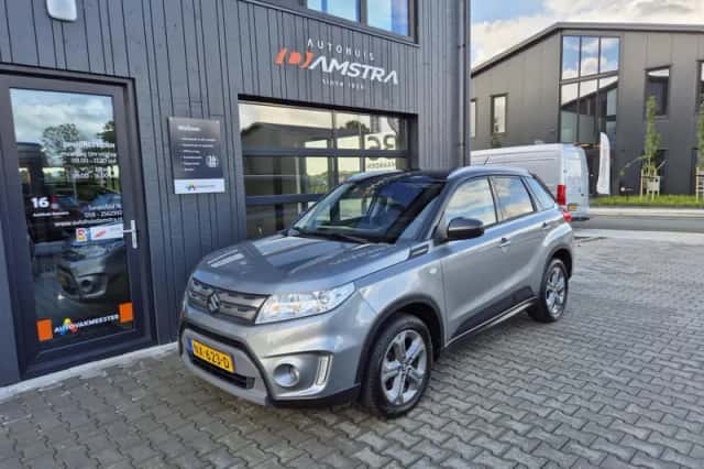 Suzuki Vitara (2017) thumbnail 1