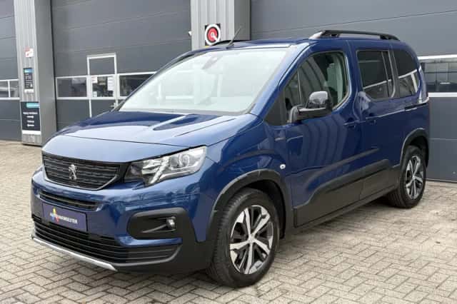 Peugeot Rifter (2020) thumbnail 3