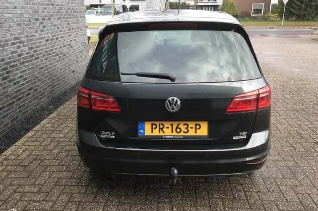 Volkswagen Golf Sportsvan (2016) thumbnail 5