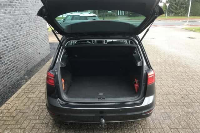 Volkswagen Golf Sportsvan (2016) thumbnail 6